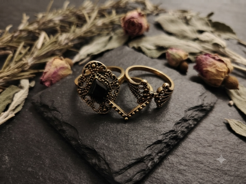 Vintage Onyx & Ornate Filigree Set This