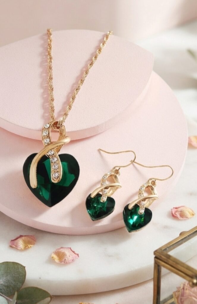 Emerald Heart Elegance Set